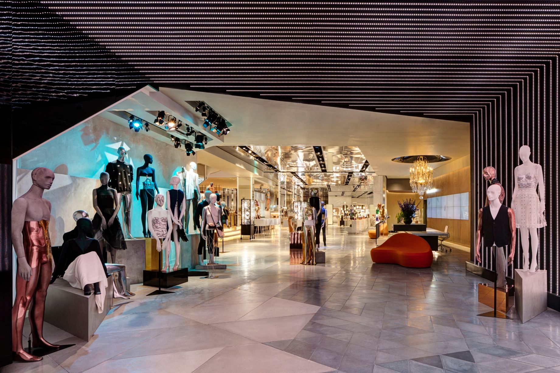 Harvey Nichols服裝店裝修設(shè)計欣賞